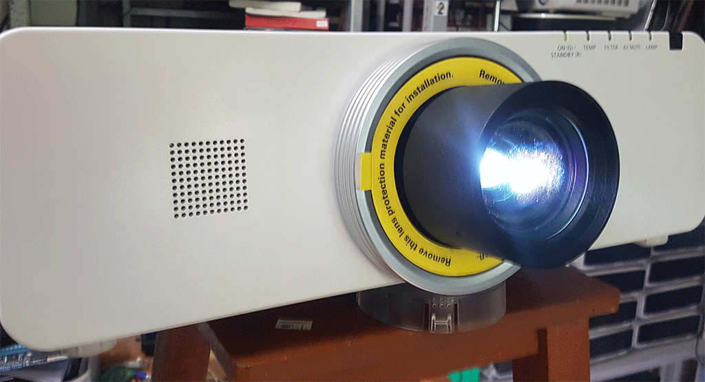 MÁY CHIẾU PANASONIC